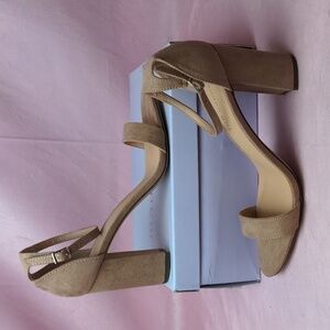Madden Girl Beella Fawn Nude Ankle Strap Heeled Sandals size 9